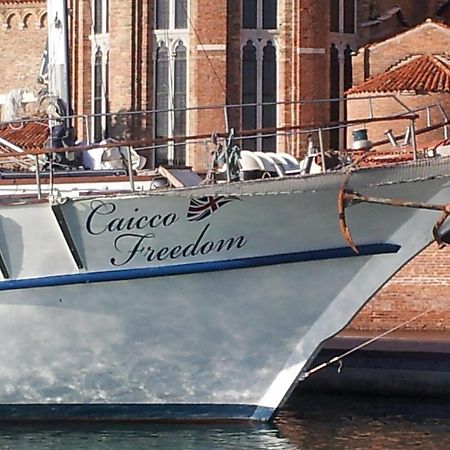 Hotel Venezia Boat & Breakfast Caicco Freedom Extérieur photo