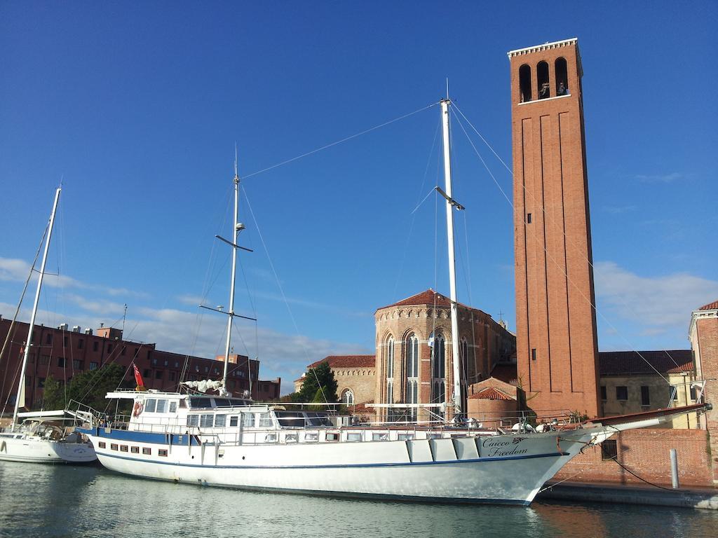 Hotel Venezia Boat & Breakfast Caicco Freedom Extérieur photo