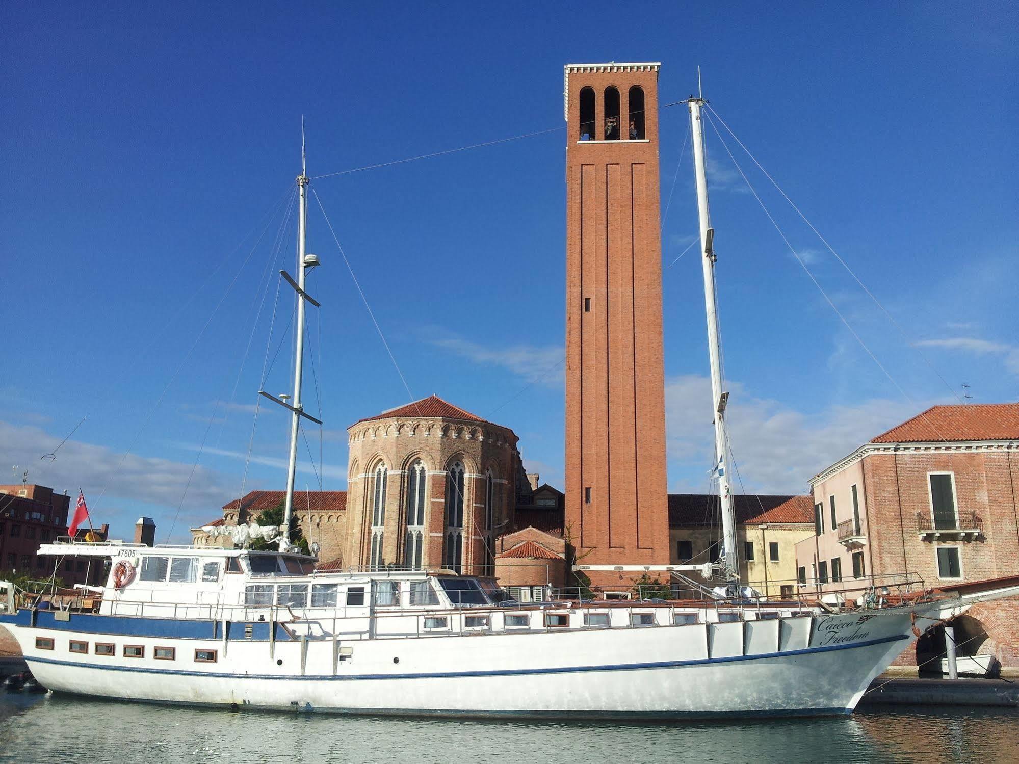 Hotel Venezia Boat & Breakfast Caicco Freedom Extérieur photo