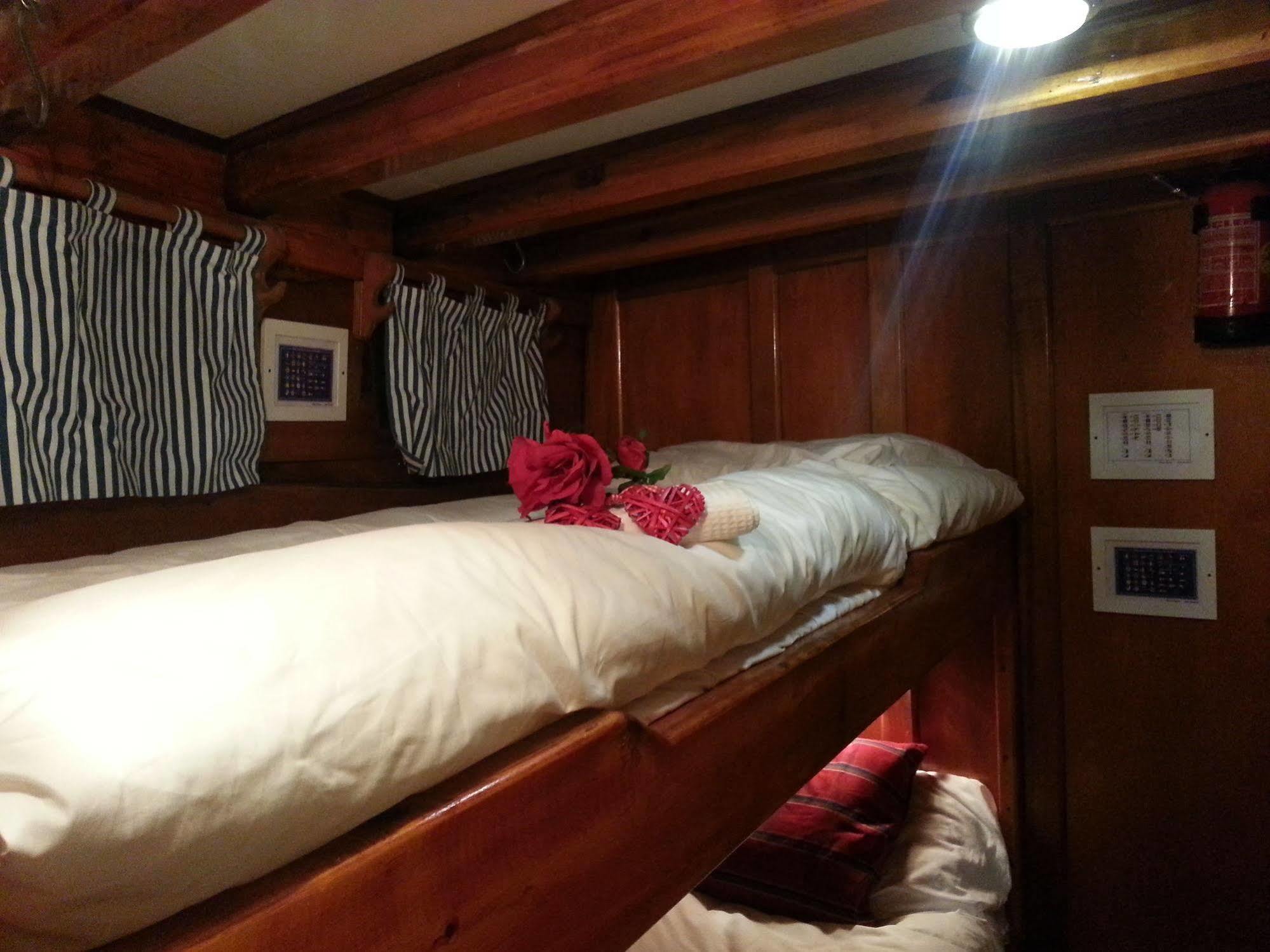 Hotel Venezia Boat & Breakfast Caicco Freedom Extérieur photo