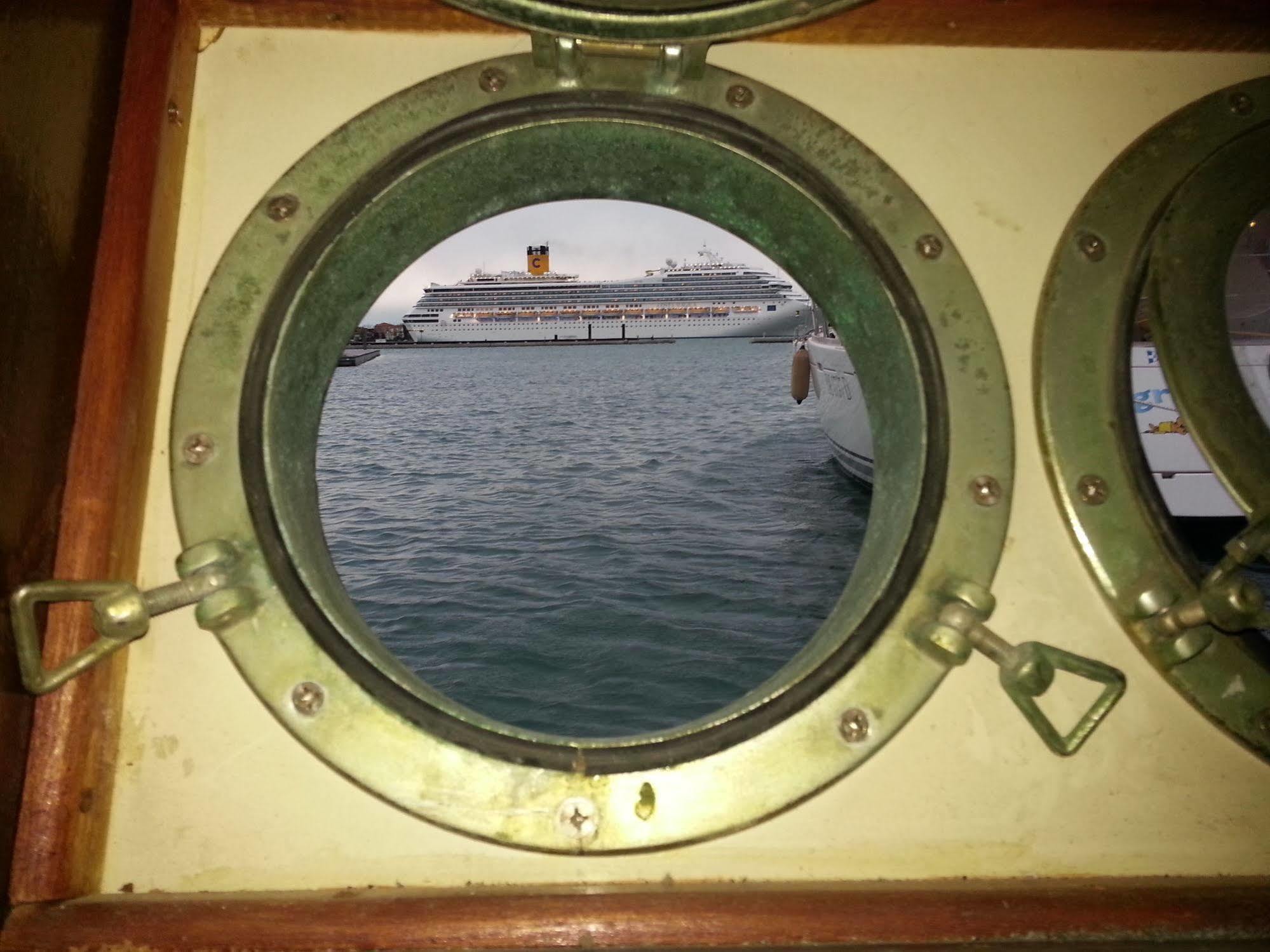 Hotel Venezia Boat & Breakfast Caicco Freedom Extérieur photo