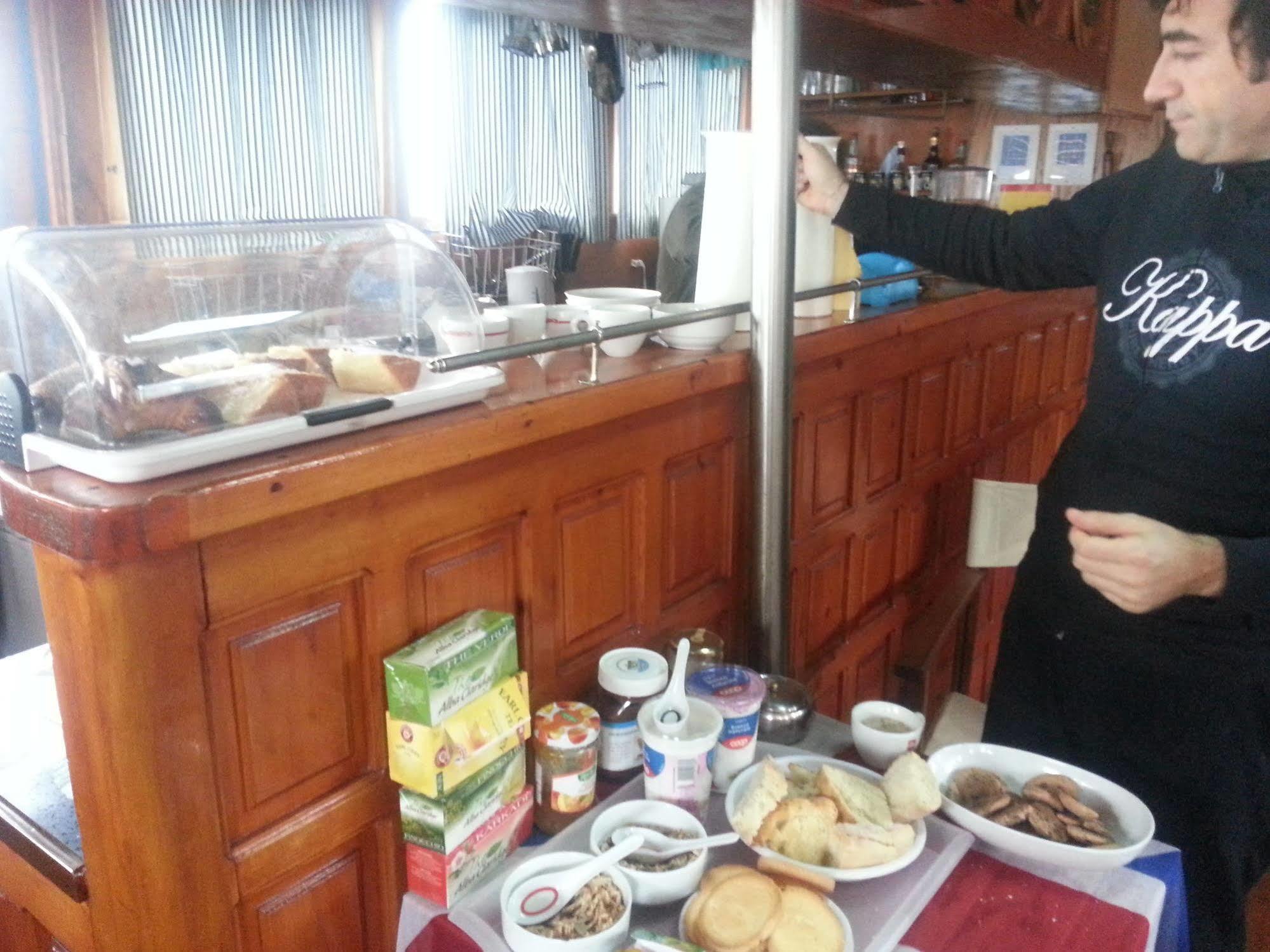 Hotel Venezia Boat & Breakfast Caicco Freedom Extérieur photo